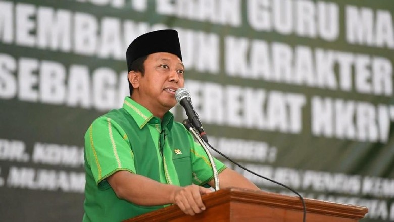 Di Kebumen, Rommy Didaulat Jadi Bapak Madrasah Di Kebumen, Rommy Didaulat Jadi Bapak Madrasah