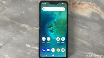 Juli 2018 menjadi kelahiran Mi A2 Lite. Foto: Agus Tri Haryanto/detikINET