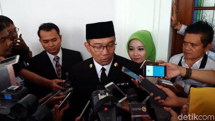 Ridwan Kamil Ajak Anies Nobar Persib Vs Persija di Stadion GBLA