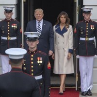 Melania Trump mendampingi Presiden AS Donald Trump untuk menyambut kedatangan Presiden Polandia Andrzej Duda dan istrinya, Agata, di Gedung Putih, Washington, D.C., Selasa (18/9/2018). Foto: Getty Images