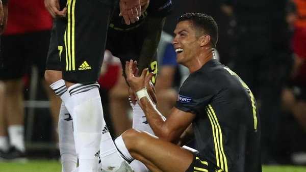 Kumpulan Momen Menarik Liga Champions Matchday 1