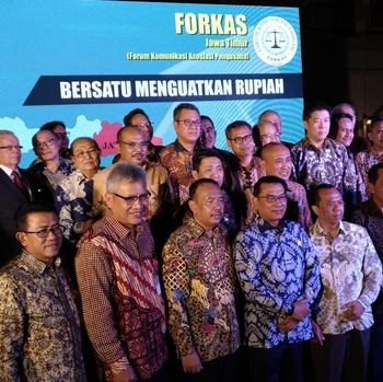 Dahsyat, Crazy Rich Surabayan Tukar US$ 50 Juta ke Rupiah!