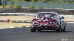 Aksi Raja Toyota di Sirkuit