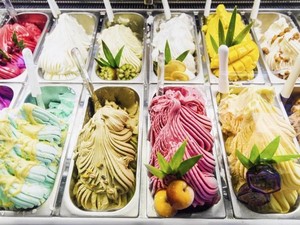 Unik! Es Krim Ini Dibuat dengan Campuran Puding Darah Babi