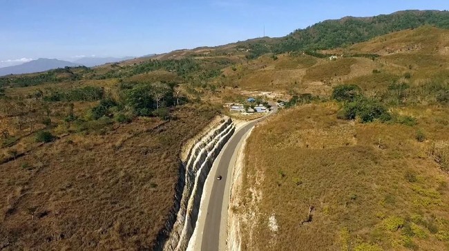 Jokowi Gelontorkan Rp 5 T untuk 1.067 Km Jalan Perbatasan