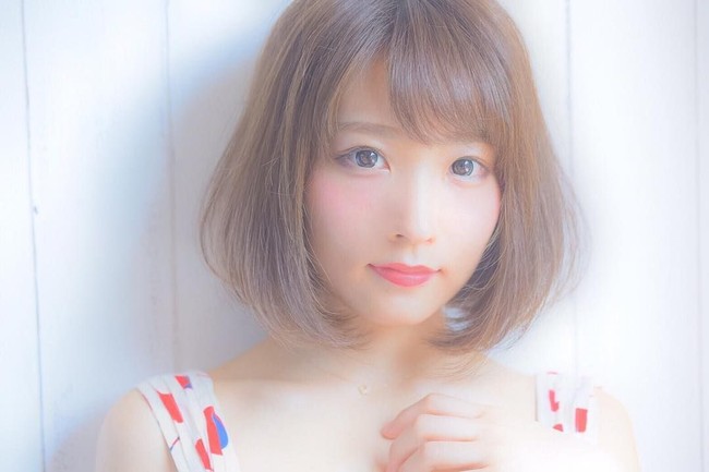 Tak sedikit netizen menyebut dirinya sebagai apoteker tercantik. Foto: Instagram