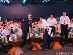 Penampilan Terakhir Jack Ma Sihir Pesta Teknologi Alibaba