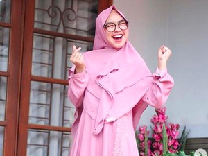 Daftar Kehebohan Ria Ricis: Pamit, Kembali Lagi, Kini Dilabrak Tetangga
