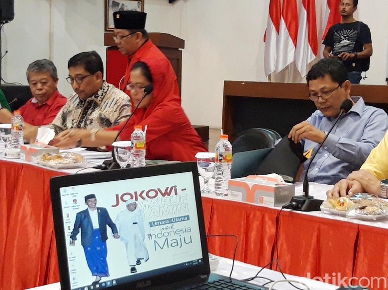 Mantan Kapolda Jatim Janji Tak Bawa Nama Polri untuk Dukung Jokowi Mantan Kapolda Jatim Janji Tak Bawa Nama Polri untuk Dukung Jokowi