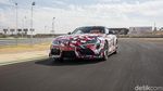 Aksi Raja Toyota di Sirkuit