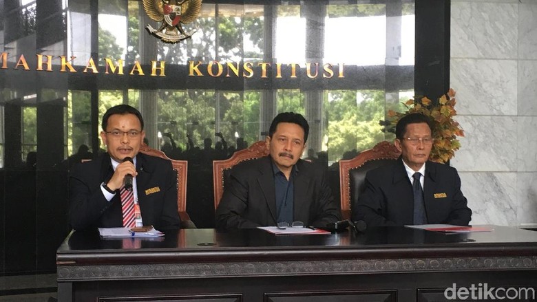 MK Tegaskan Calon Senator dari Parpol Dilarang Ikut Pemilu 2019 MK Tegaskan Calon Senator dari Parpol Dilarang Ikut Pemilu 2019