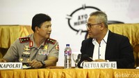 Ari Dono mengatakan pengamanan terhadap para calon dilakukan selama 1x24 jam melekat untuk di Jabodetabek. Sementara kegiatan di luar Jabodetabek, Polda setempat juga akan menyiapkan pengamanan dari penjemputan hingga lokasi kegiatan para capres cawapres.