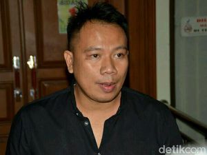 Vicky Prasetyo Bebas, Ibunda Ucap Syukur