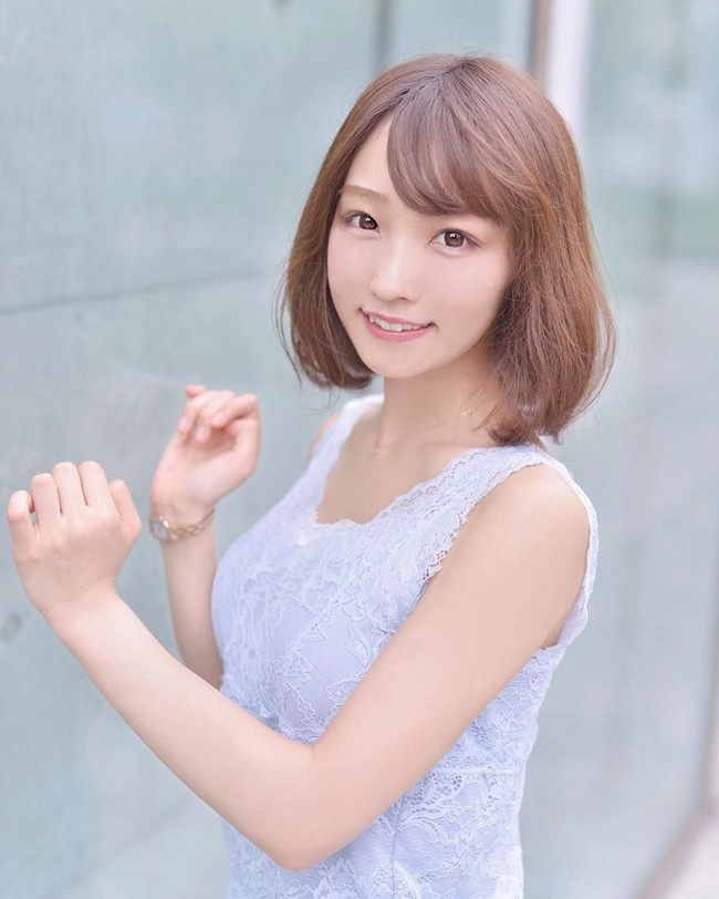 Wanita yang memiliki tinggi 154 sentimeter ini cukup populer di media sosial dan memiliki puluhan ribu jumlah pengikut. Foto: Instagram