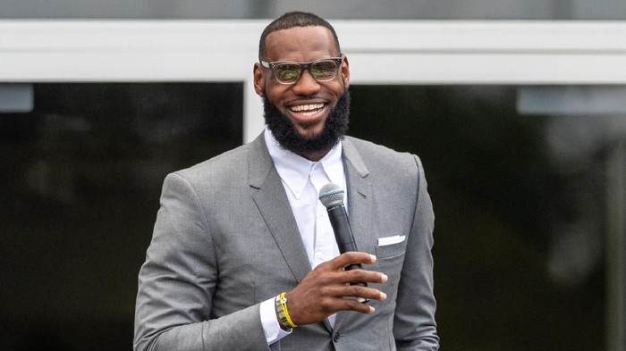 AKRON, OH - JULY 30: LeBron James addresses the crowd during the opening ceremonies of the I Promise School on July 30, 2018 in Akron, Ohio. (Photo by Jason Miller/Getty Images)