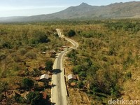 Jokowi Gelontorkan Rp 5 T untuk 1.067 Km Jalan Perbatasan