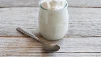 Yogurt : Produk susu ini bisa dibekukan, bahkan rasanya lebih enak. Dikenal dengan sebutan froyo. Ada baiknya bekukan dalam jumlah kecil supaya mudah dinikmati.Foto: Istock