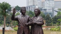 Suasana hutan kota Gelora Bung Karno (GBK) tampak berbeda dengan hadirnya 7 patung presiden Republik Indonesia. Foto: Tia Agnes/ detikHOT