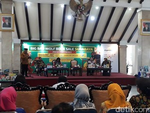 Big Bad Wolf Gelontor Ratusan Buku untuk Perpusdes di Malang