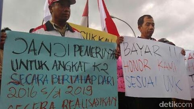 Solusi Jokowi untuk Guru Honorer
