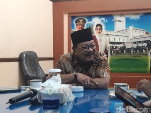 Tak Masuk Tim Pemenangan Prabowo-Sandi, Ini Alasan Pakdhe Karwo
