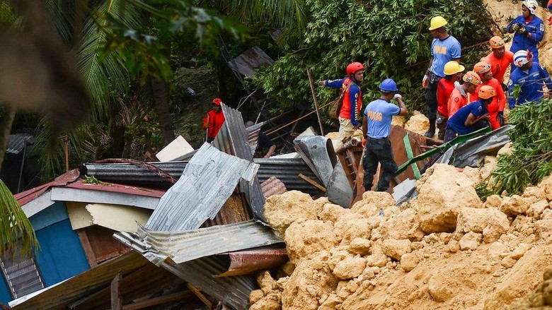 Korban Longsor Filipina Kirim Pesan Minta Tolong dari Reruntuhan Korban Longsor Filipina Kirim Pesan Minta Tolong dari Reruntuhan