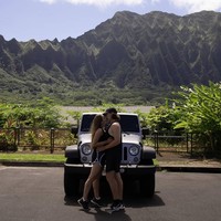 Disarankan untuk merencanakan destinasi liburan dengan matang lalu pakai kartu kredit yang menawarkan poin, reward, dan mile yang bisa menerbangkan Anda ke sana.  Foto: Instagram @hannahandchad