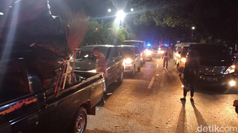 Pengundian Nomor Urut Capres Usai, Jalan Depan KPU Dibuka Pengundian Nomor Urut Capres Usai, Jalan Depan KPU Dibuka