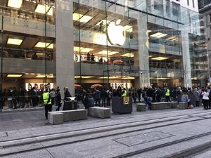 Begini Antrean demi iPhone Baru di Jepang dan Australia