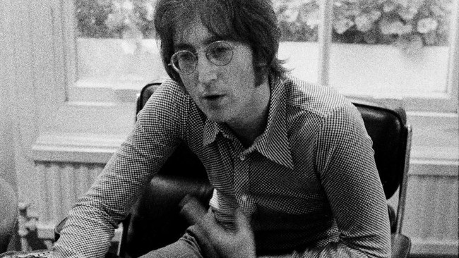 Freddie Mercury Ternyata Terbebani Sosok John Lennon