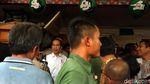 Jelang Pengundian Nomor Urut, Jokowi Makan Siang di Restoran Jawa