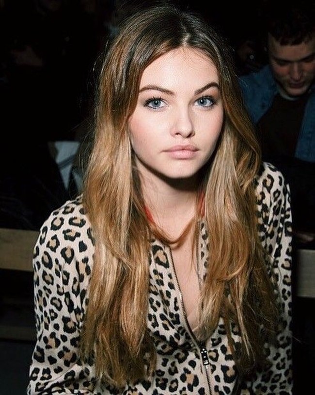 Wanita asal Prancis itu sendiri memang punya cukup eksis dan punya banyak pengikut di Instagram. Kini ia punya lebih dari 2,4 juta pengikut. Foto: Instagram @thylaneblondeau