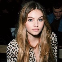 Wanita asal Prancis itu sendiri memang punya cukup eksis dan punya banyak pengikut di Instagram. Kini ia punya lebih dari 2,4 juta pengikut. Foto: Instagram @thylaneblondeau