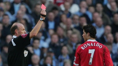 11 Momen Kartu Merah Cristiano Ronaldo
