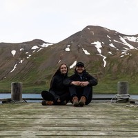 Cara yang cukup mencengangkan tersebut pun tidak disimpan Hannah dan Chad sendirian. Mereka mengaku memperoleh 2 juta poin dari 42 kartu kredit yang miliki bersama. Foto: Instagram @hannahandchad