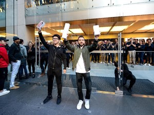 Ini Pemilik iPhone XS Pertama di Dunia