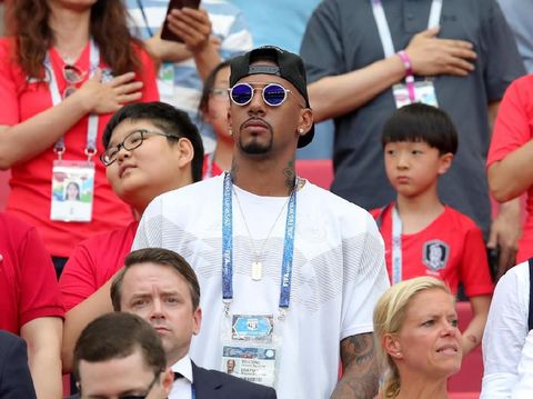 Jerome Boateng Geli, Dikritik Karena Kacamata Hitam