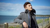 Yuk kenalan dengan Shane Pow, aktor berwajah rupawan yang lahir di Singapura. (shanepowxp/Instagram)