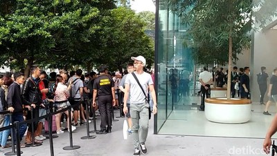 Bertahan Semalam Suntuk Berujung iPhone Idaman