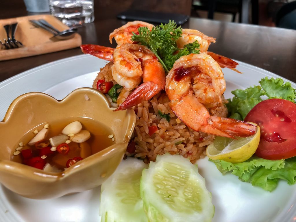 fried rice,food,thai,eat,herb,spicy