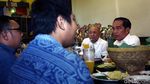 Jelang Pengundian Nomor Urut, Jokowi Makan Siang di Restoran Jawa