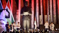 Para pendukung Jokowi-Maruf Amin sudah memenuhi Tugu Proklamasi sejak sore tadi.