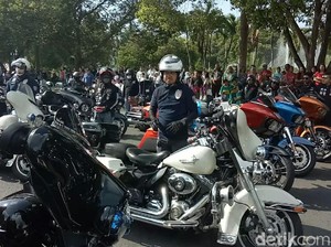 Ratusan Harley-Davidson Buat Sesak Banyuwangi