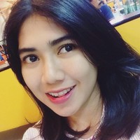 Wanita asal Padang, Sumatra Barat dikagumi banyak netizen karena parasnya yang cantik dan menawan. Foto: Instagram @intanampina