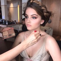 Thylane Blondeau memang telah resmi terjun sebagai model mulai tahun lalu. Ia debut dalam peragaan busana Dolce & Gabbana yang juga merupakan bagian dari Milan Fashion Week. Foto: Instagram @thylaneblondeau