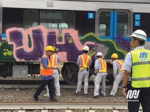 Pelaku Coret-coret Gerbong MRT Harus Diburu Sampai Ketemu