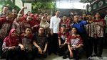 Jelang Pengundian Nomor Urut, Jokowi Makan Siang di Restoran Jawa