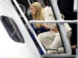 Keceriaan Ivanka Trump Saat Berkunjung ke Kantor NASA