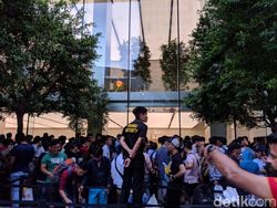 Bertahan Semalam Suntuk Berujung iPhone Idaman