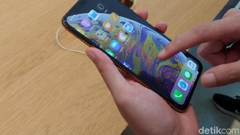 Ini iPhone XS yang mulai dijual hari ini di Singapura dan beberapa negara lainnya. Foto: Adi Fida Rahman/detikinet